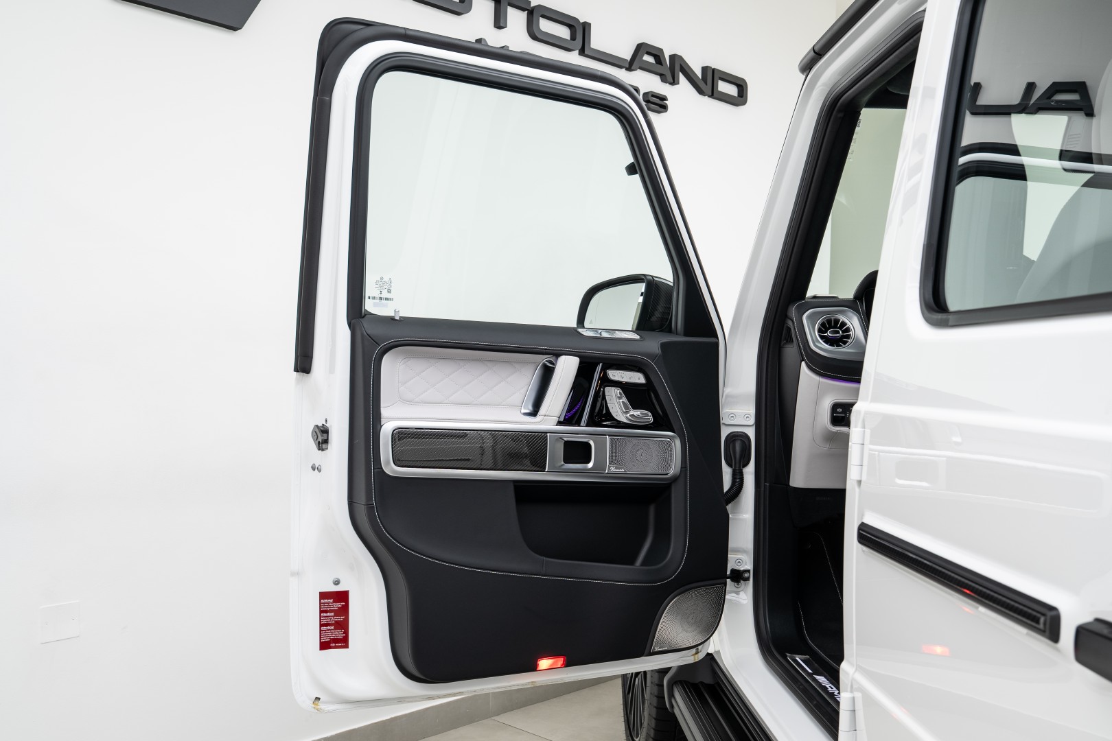 2026 MERCEDES BENZ G63 AMG GCC | FULL CARBON | DOUBLE NIGHT PACKAGE |
